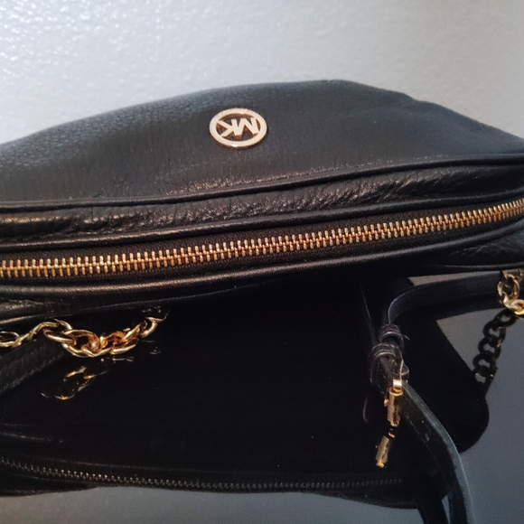 Michael Kors Crossbody Gold Chain Strap Black Leather - Picture 9 of 16